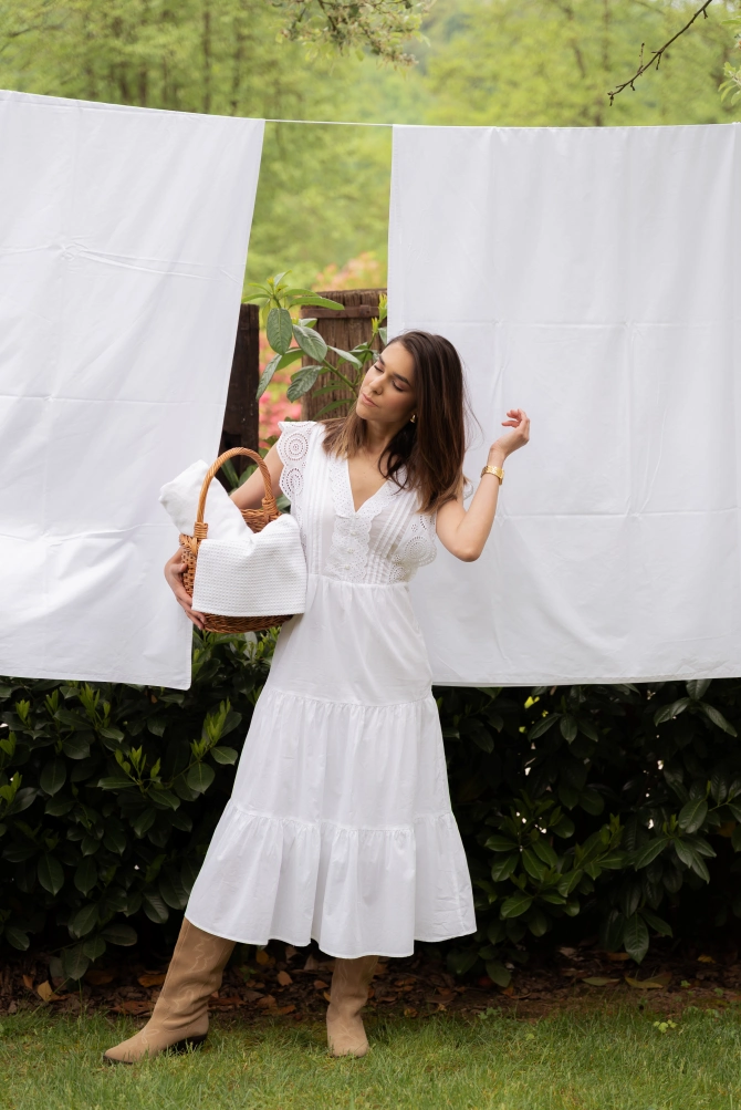 back-to-white-arix-merima-ikanovic-1-bonjour-ba