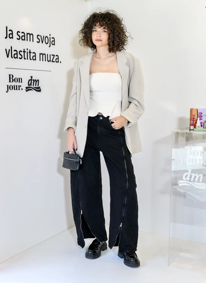 dm-sminka-proizvodi-event-475-bonjour-ba