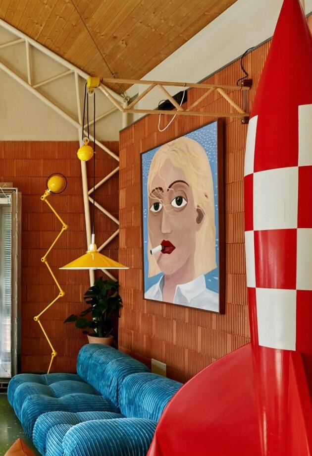 Dom španskog arhitekte u Madridu unosi retrofuturizam u kuću koja je 30-ih bila pekara