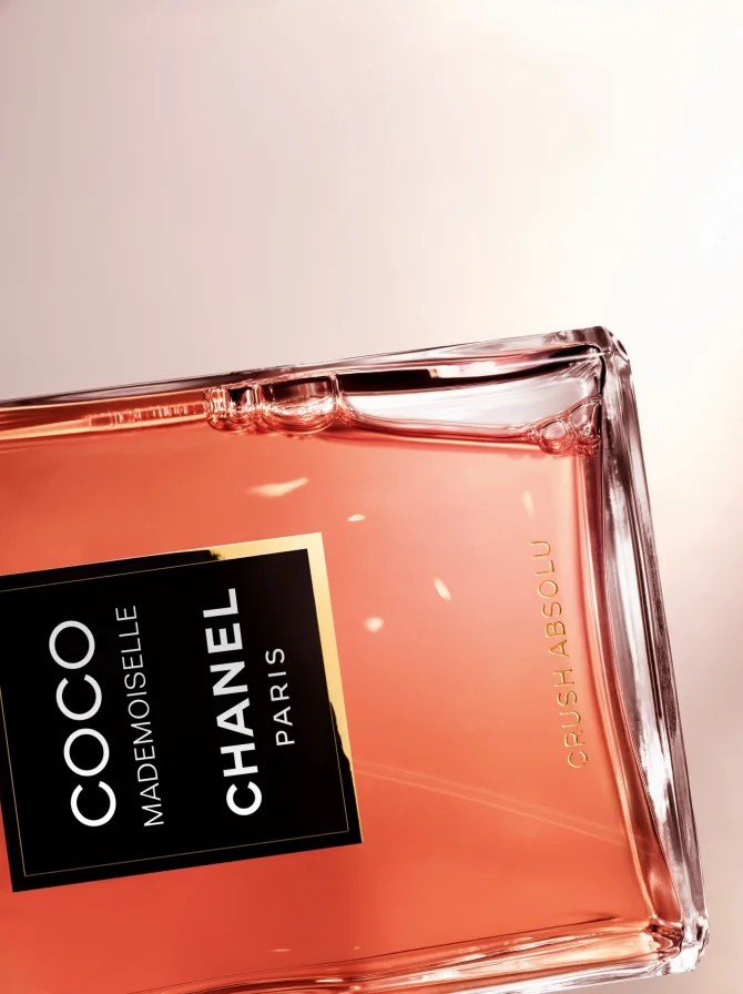 chanel-gracie-abrams-coco-mademoiselle-crush-absolu-3-bonjour-ba