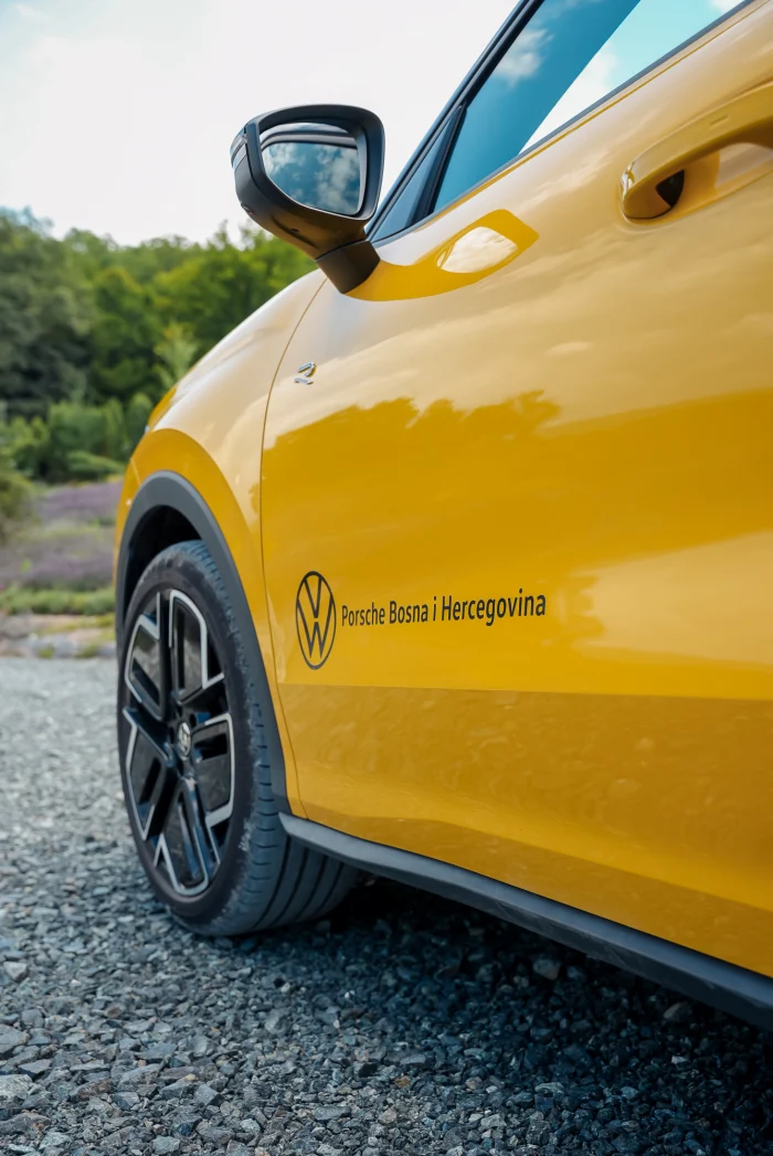 isprobali-smo-volkswagen-t-roc-122-bonjour-ba