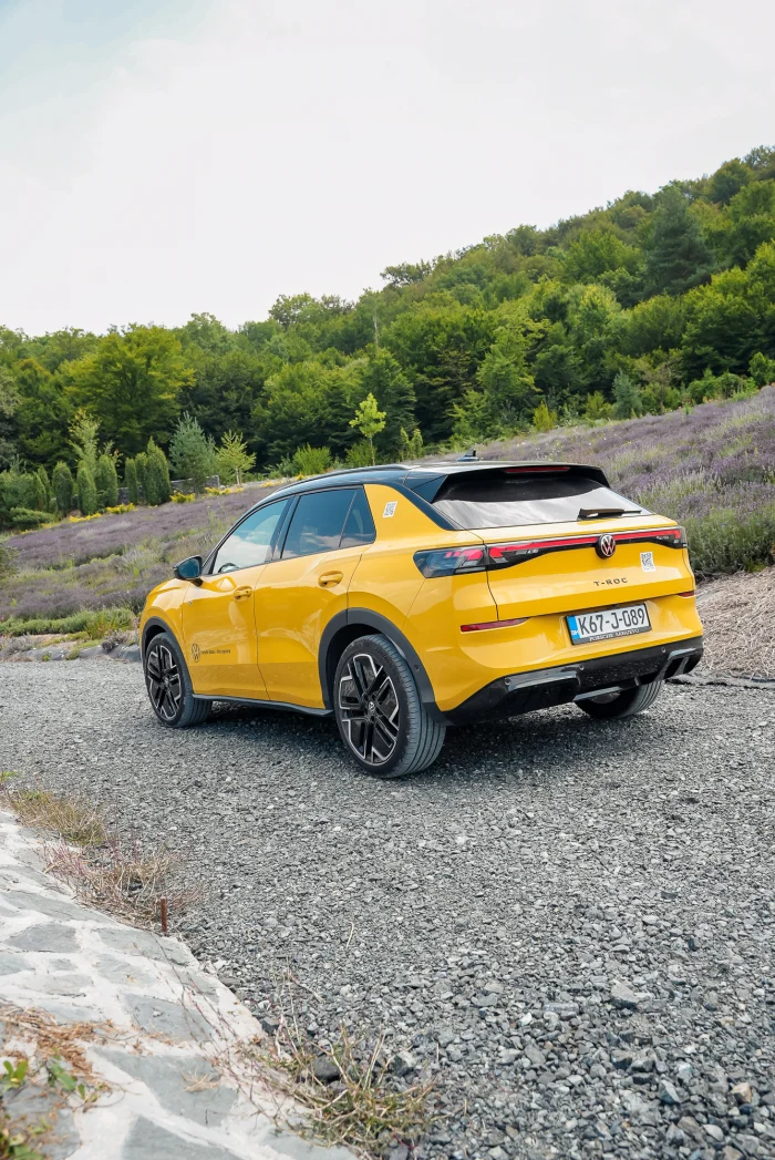 isprobali-smo-volkswagen-t-roc-529-bonjour-ba