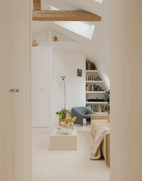 DESIGN.inspo | Pogledajte kako su arhitekti 10 malih prostorija spojili u jedno potkrovlje od 55 m²