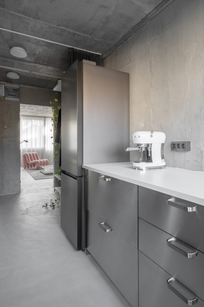 mali-stan-zagreb-zavjese-pregrade-simple-architecture-raw-apartment-brutalizam-bonjour-design-14