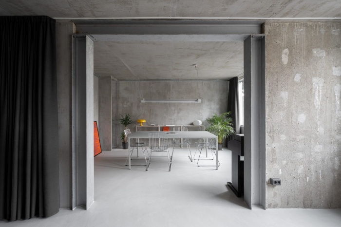 mali-stan-zagreb-zavjese-pregrade-simple-architecture-raw-apartment-brutalizam-bonjour-design-9
