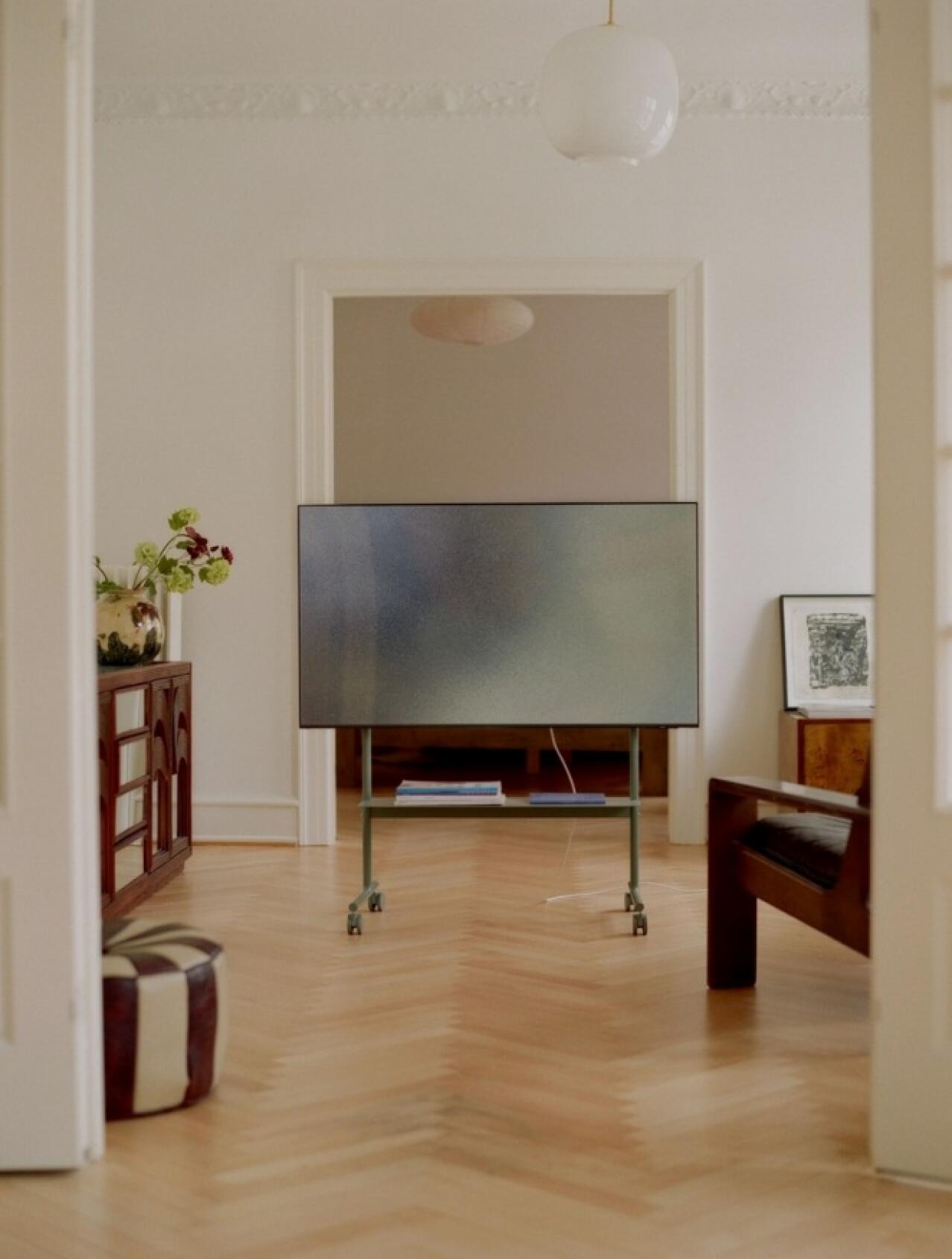 Do danas je na sniženju: JYSK TV stalak za one koji ne žele cijeli zid podrediti televizoru
