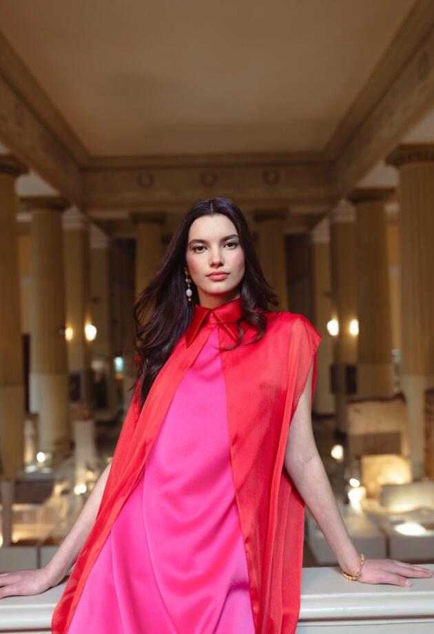 Bonjour. digitalna naslovnica: Heritage Reimagined