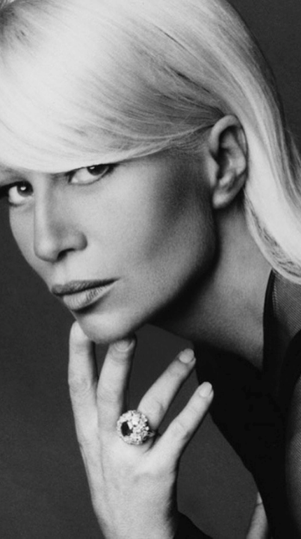 Modna vijest: Donatella napušta vodeću poziciju, a ko preuzima kuću Versace?!