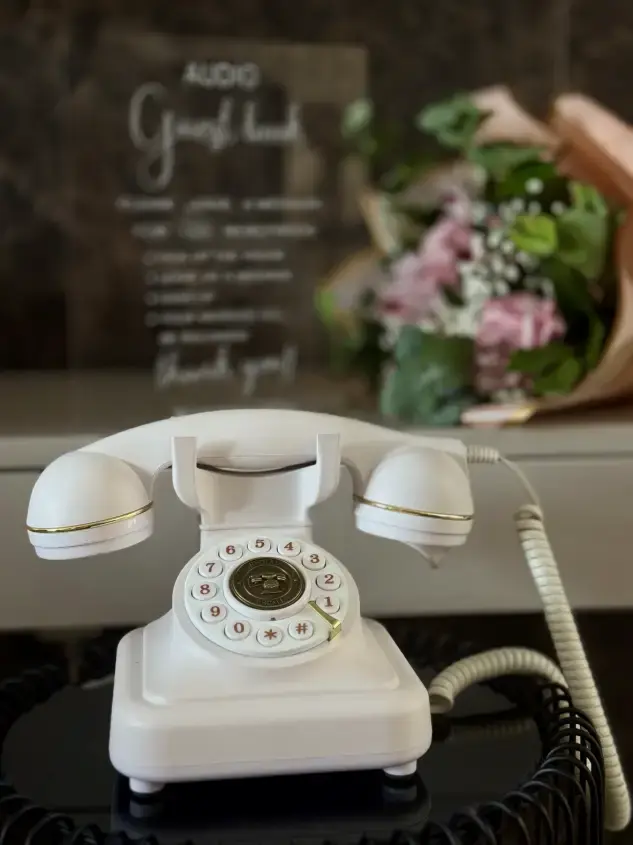 bonjour_ba20250626-130836retro_telefon