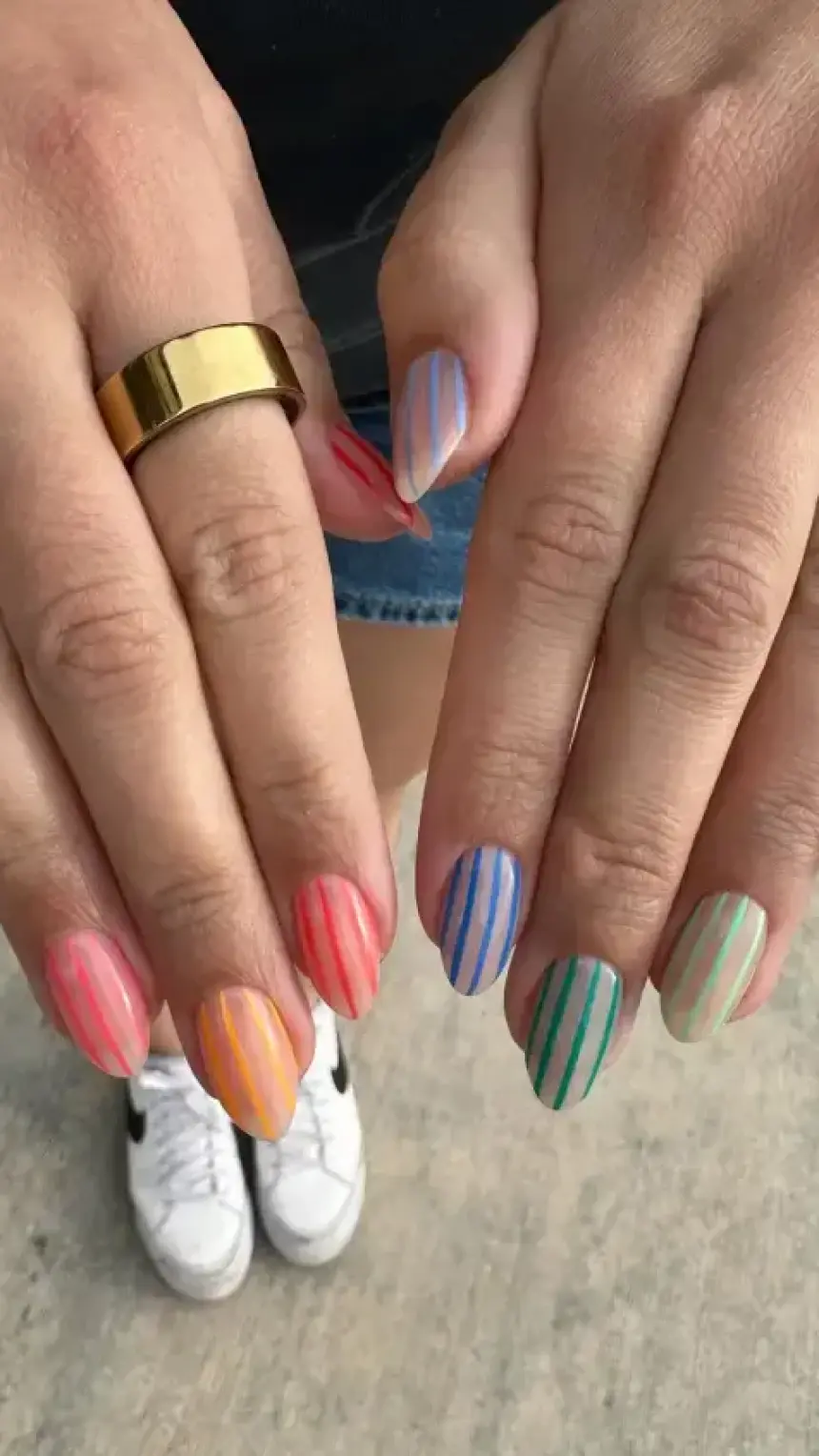 Tražiš ideju za manikir? Ovaj prugasti ljetni trend već je hit na Instagramu!