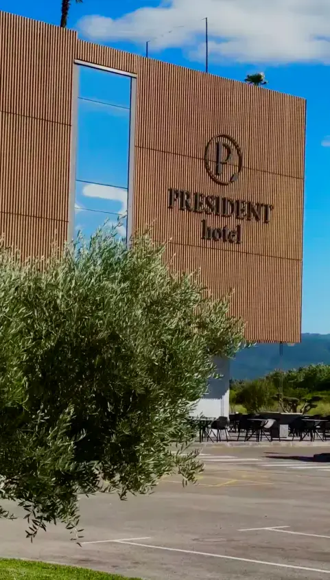bonjour_ba20250717-105342-11hotel_president