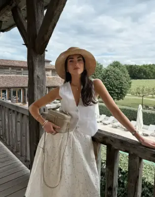 Elegantni, sniženi i lako se kombinuju: 10 ljetnih prsluka koje vrijedi ugrabiti sad!