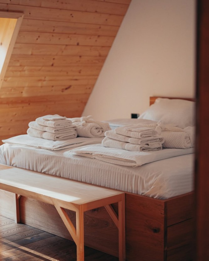 bonjour_ba02cozy_chalet