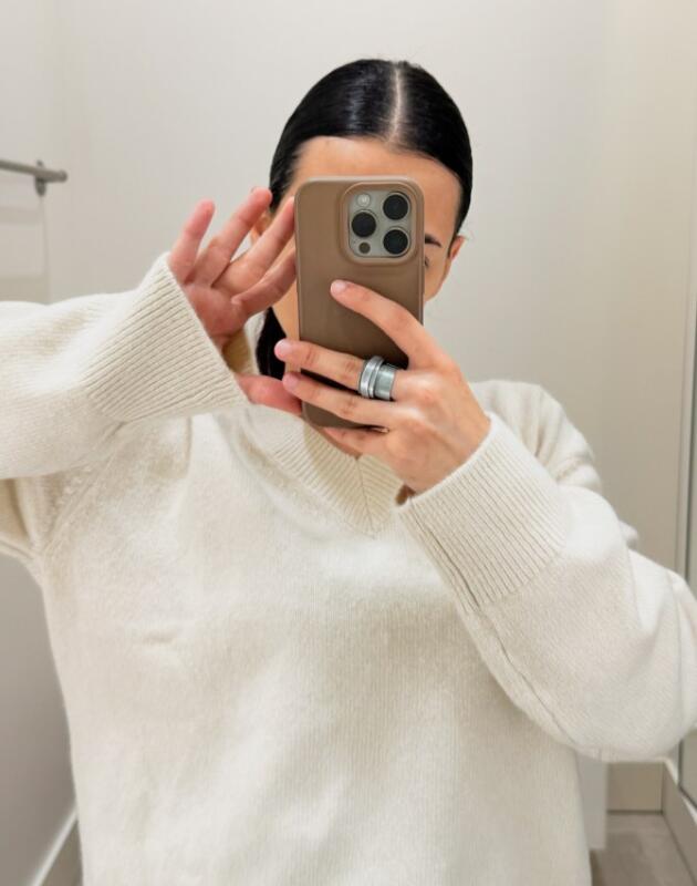 Otišli smo u H&M i pronašli tri džempera koji se rasprodaju brže nego što stigneš odlučiti boju