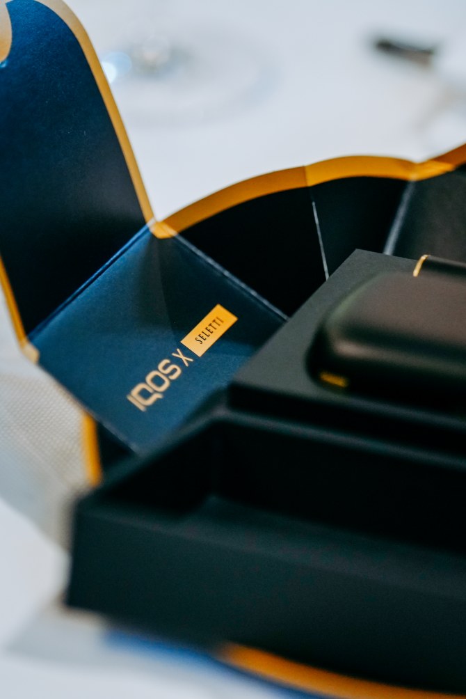 iqos_seletti12bonjour_ba