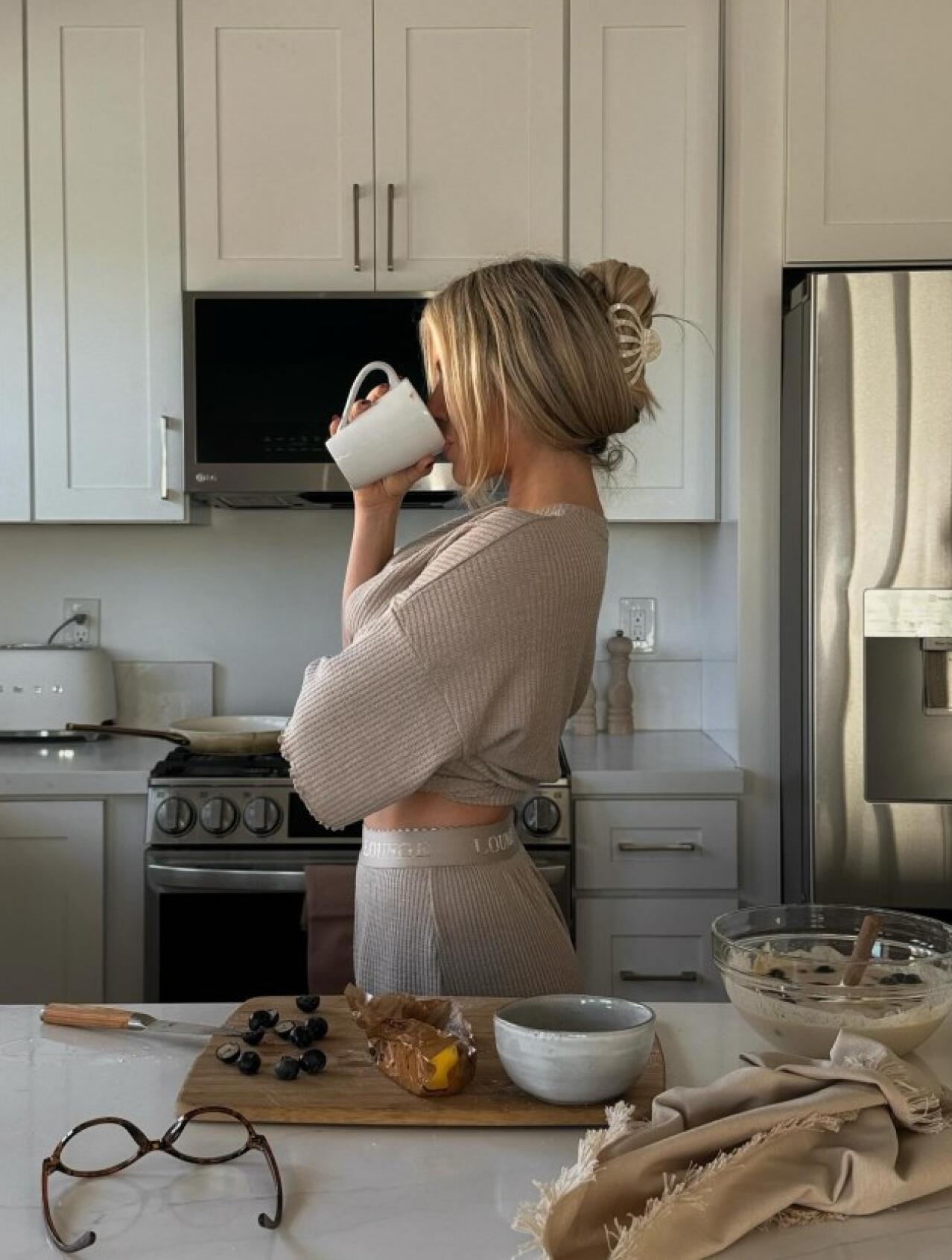 JYSK šolje od kamenine s tačkicama koje viđamo u svakom stylish domu