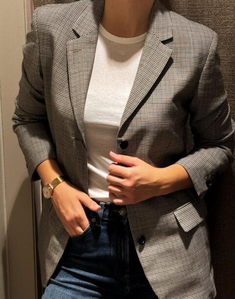 Otišli smo u Massimo Dutti i kreirali outfit koji dokazuje da klasika uvijek ima prednost