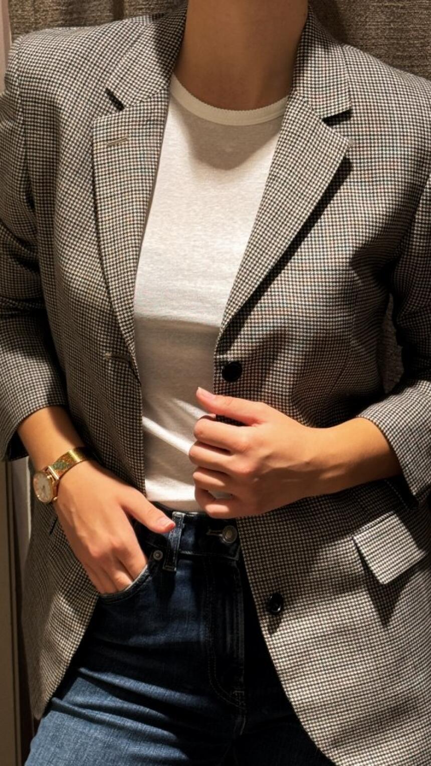 Otišli smo u Massimo Dutti i kreirali outfit koji dokazuje da klasika uvijek ima prednost