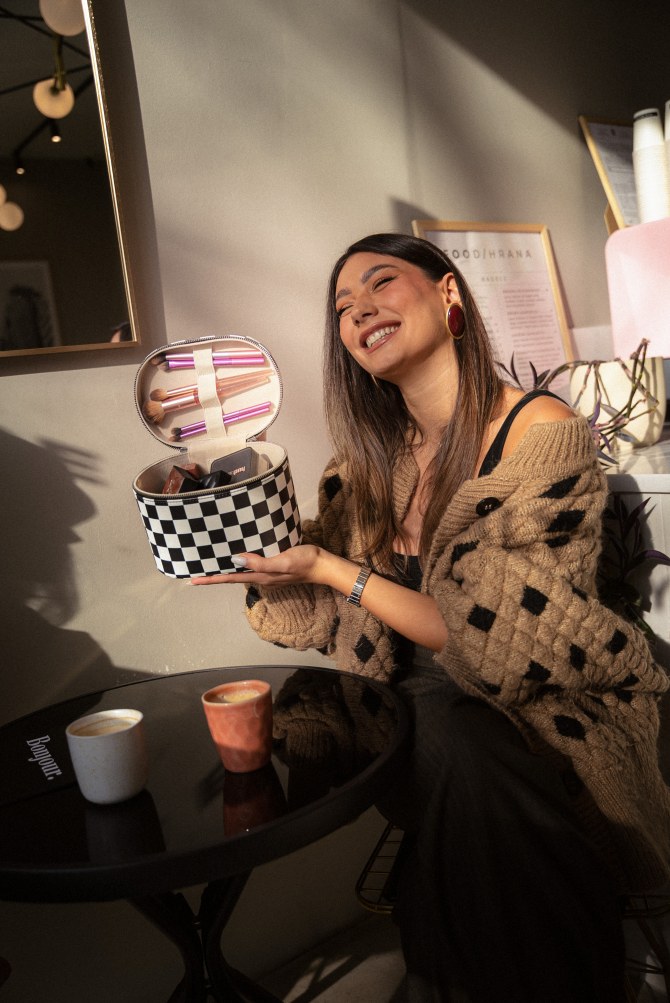 bonjour_pauza_ena_avdic27bonjour_ba