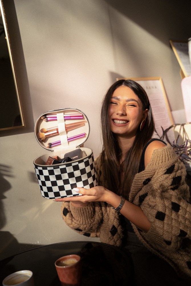 bonjour_pauza_ena_avdic32bonjour_ba