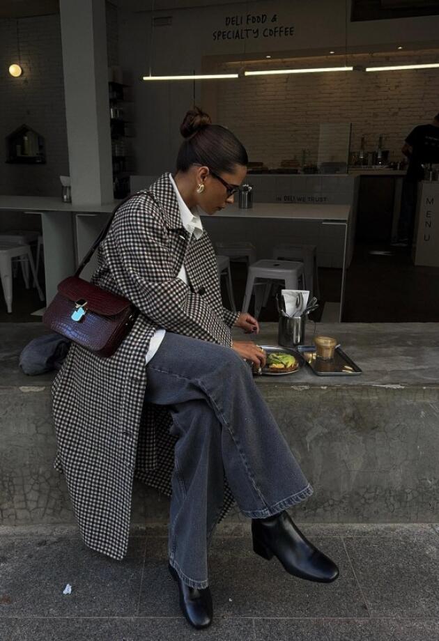 Bershka jeans hlače koje idu uz sve što voliš nositi ove sezone (i sada su na sniženju)