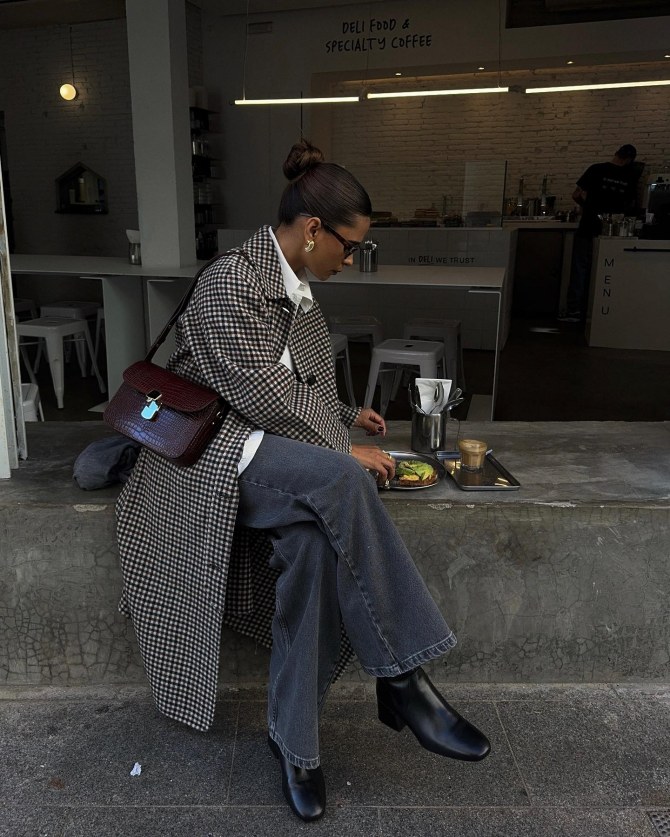 Bershka jeans hlače koje idu uz sve što voliš nositi ove sezone (i sada su na sniženju)