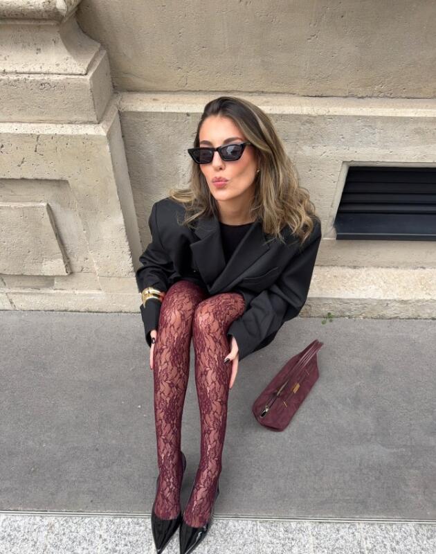 Burgundy čipkane štrample koje su zaludile TikTok sada se mogu naručiti i kod nas.