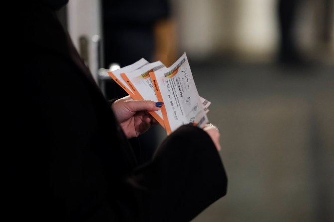 kamerni_teatar_553bonjour_ba