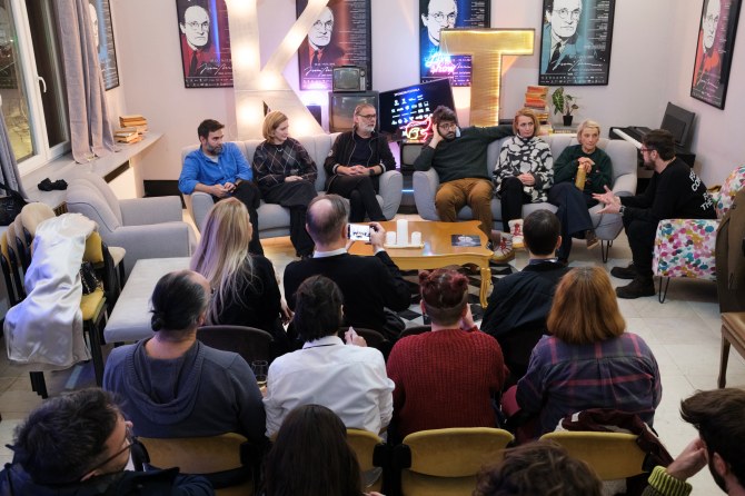 kamerni_teatar_555bonjour_ba