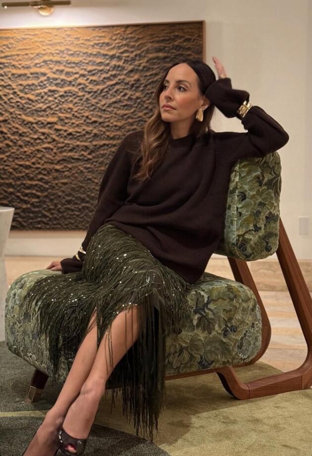 Suknja za koju će te svi pitati gdje si je kupila i da, limited edition je i može se kupiti kod nas.