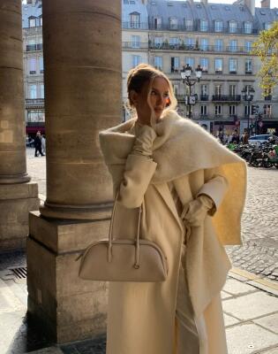 Pronašli smo šalove zbog kojih jedva čekamo hladna jutra, tople napitke i prvi snijeg