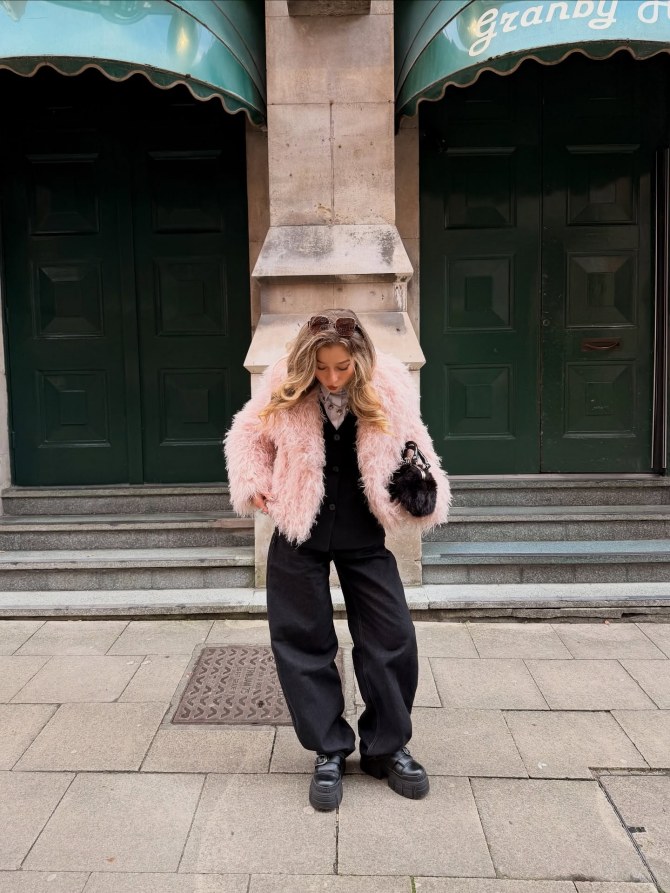 bershka_roza_bundica19bonjour_ba