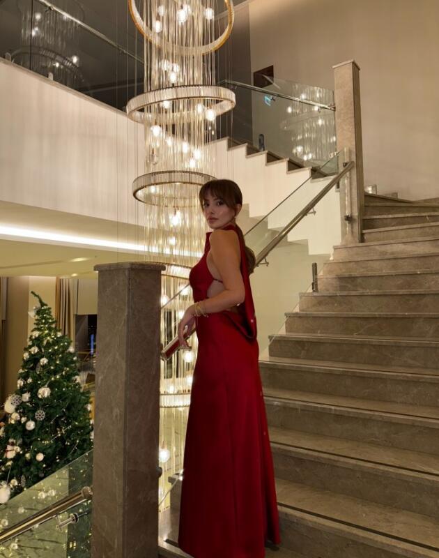 Crvena je uvijek dobra ideja za Novu godinu, a Zara to potvrđuje s ovih 10 haljina.