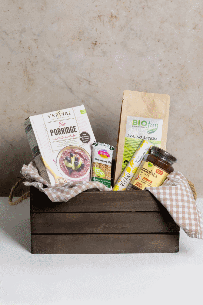 crvena_jabuka_poklon_paketi_bonjour_ba