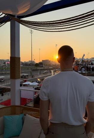 Džanan Musa u društvu Jasona Stathama: Abu Dhabi i F1 iskustvo