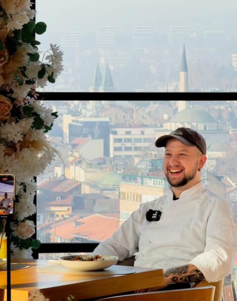 Otišli smo u ovaj restoran zbog pogleda na Sarajevo, a pravi razlog povratka otkrili kasnije.