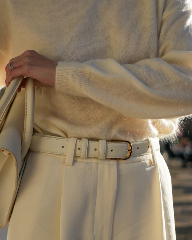 Za hladnije dane biramo bijeli džemper koji ide uz sve, a među ovih 10 modela, dva su na sniženju.