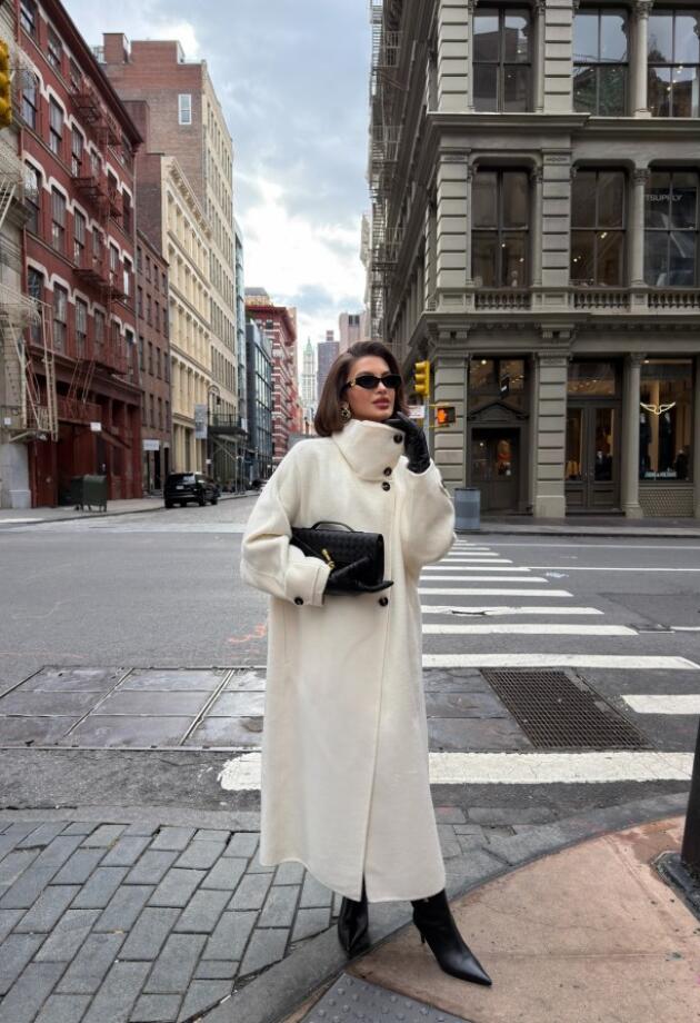 Jedan kaput je bio plan, ali Zara sniženje nas je brzo razuvjerilo i uzeli smo dva...