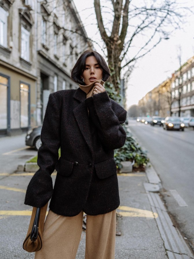 Kada je vani hladno, ali želite izgledati sređeno, Zara vuneni blejzeri postaju logičan izbor.