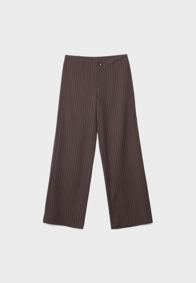 stradivarius_smedje_hlace_za_sve_prilike6bonjour_ba