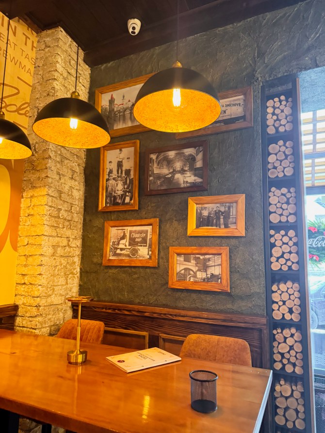 U ovom sarajevskom restoranu krušna peć je glavni razlog zašto se vraćamo ponovo.