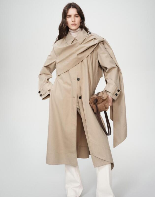 ZARA baloner koji izgleda drugačije od svega što smo vidjeli: Šal definitivno mijenja cijeli look