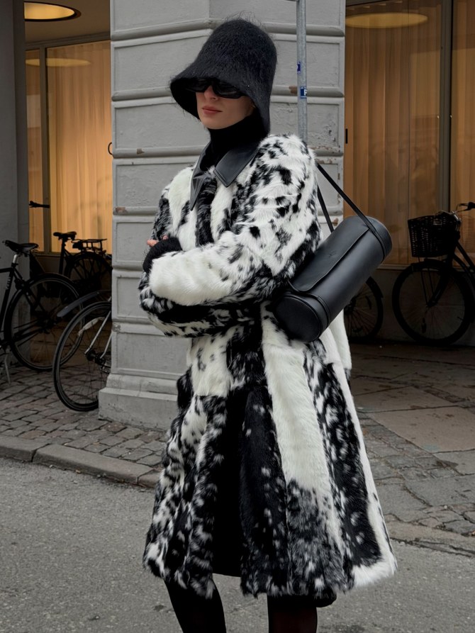 Ovaj ZARA kaput je sve što vam treba da i najjednostavniji outfit izgleda moćno.