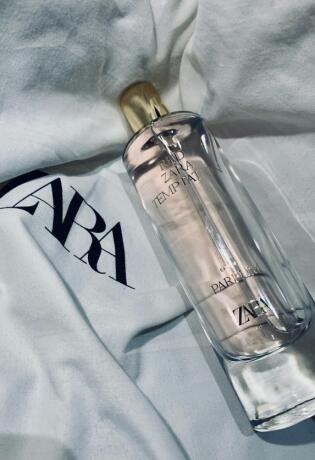 Ovaj ZARA parfem traje iznenađujuće dugo.