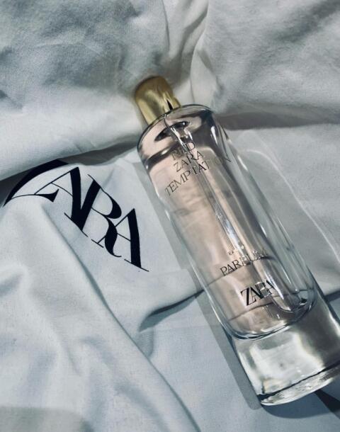 Ovaj ZARA parfem traje iznenađujuće dugo.
