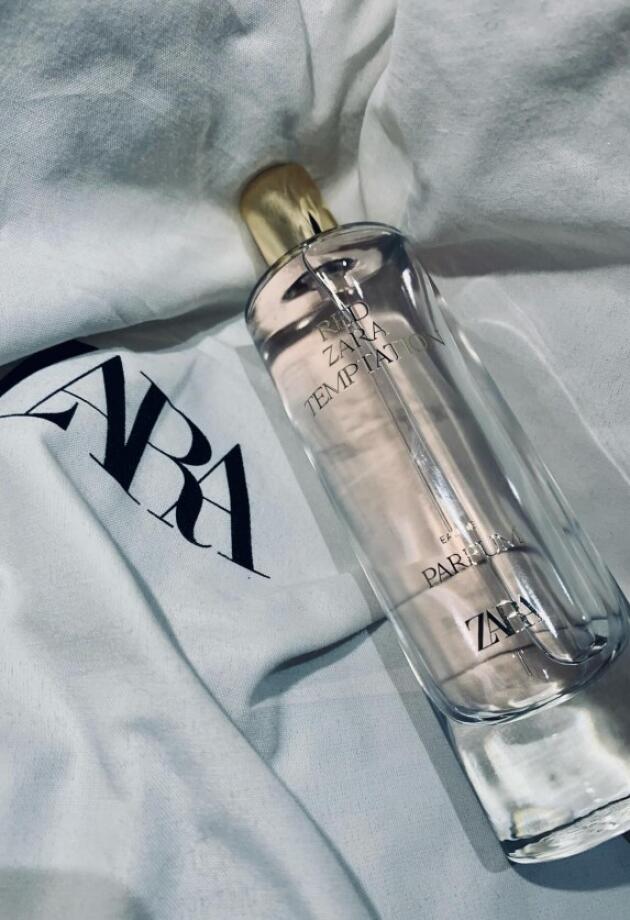Ovaj ZARA parfem traje iznenađujuće dugo.
