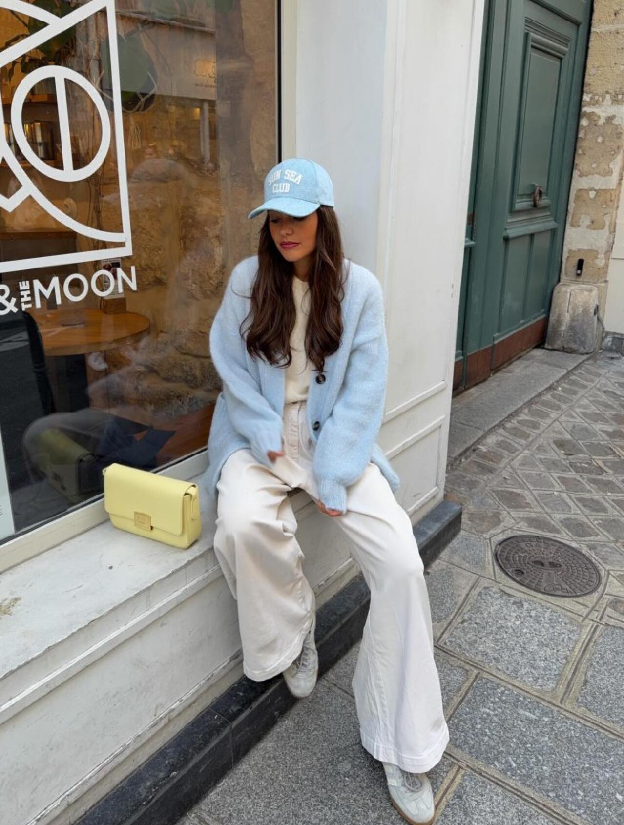 Bez obzira na nove proljetne kolekcije, ove hlače na sniženju vrijedi pogledati.