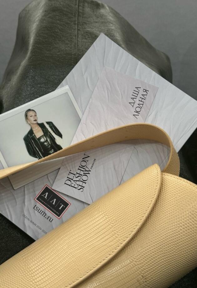 Nijansa puter žute se vraća ovog proljeća: Birali smo za vas 15 komada