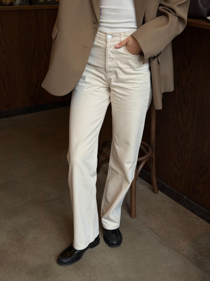 Ovih 12 Sinsay hlača lako se prilagođava različitim stilovima i siluetama