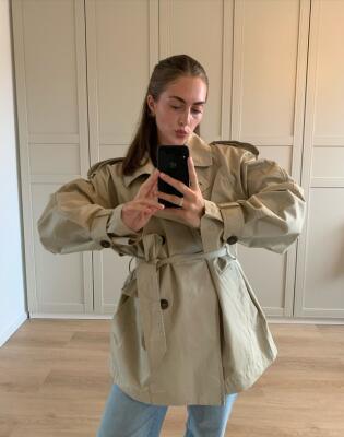 Tražili smo dugi baloner, ali kratki Stradivarius modeli su nam promijenili planove.